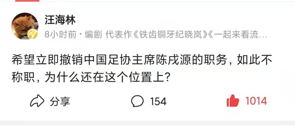 德国天空体育：多特租借桑乔的报价为租借费+工资共350万欧　据德国天空体育报道，多特正在与曼联就租借桑乔进行认真谈判。